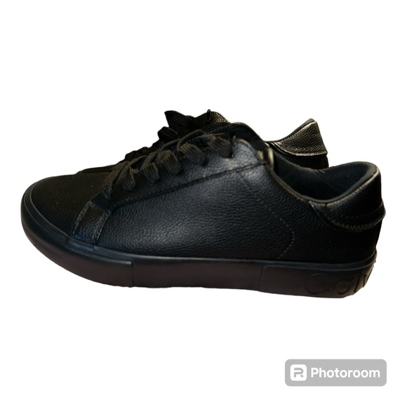 Calvin Klein black sneakers size 7 - Picture 2 of 6